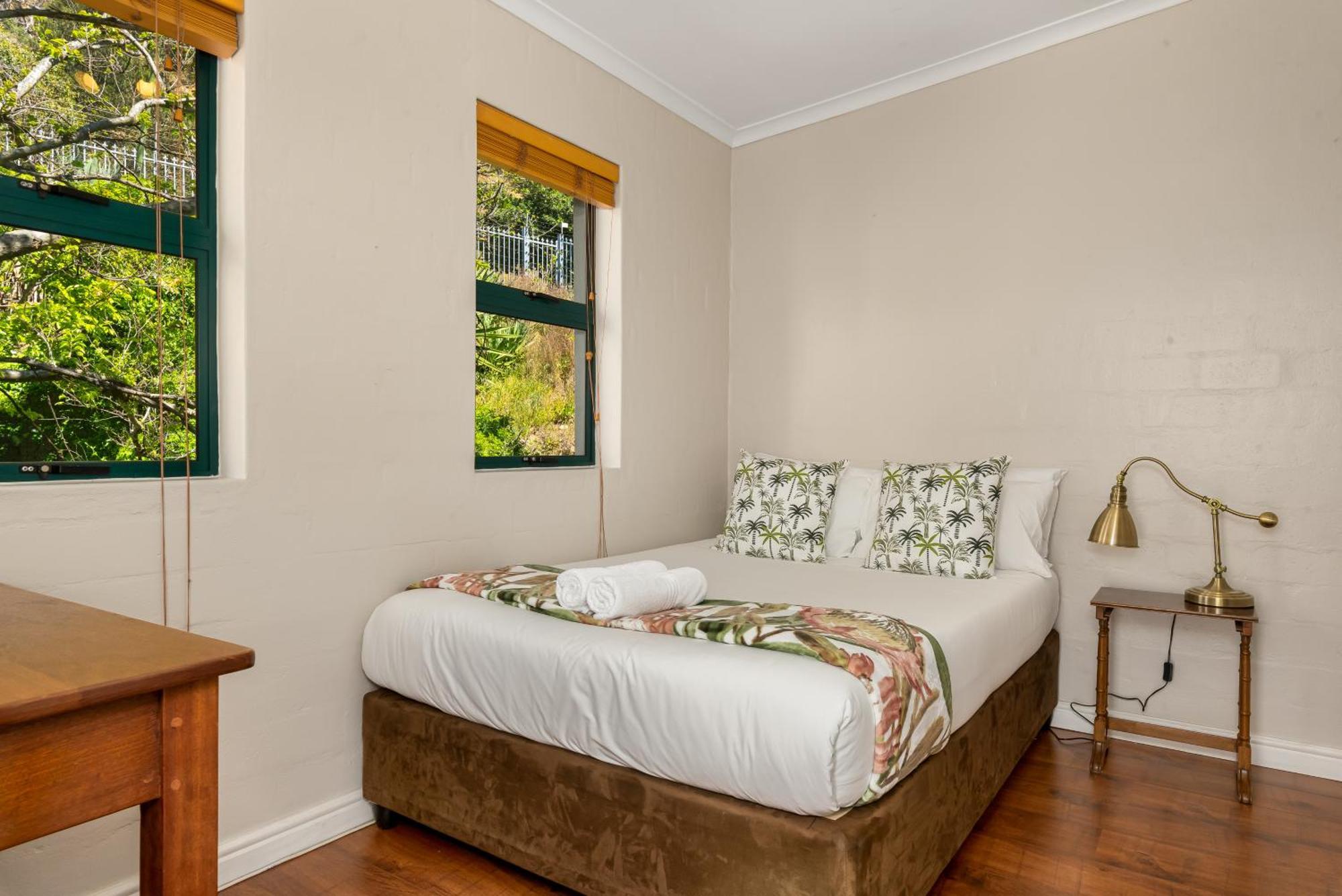 8 Loader Street Apartment *